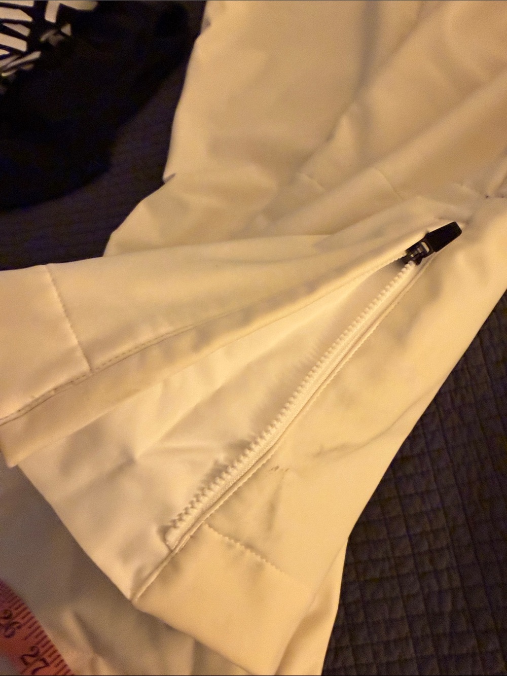 Obermeyer White Women's Ski/Snow Pants - Picture 10 of 10